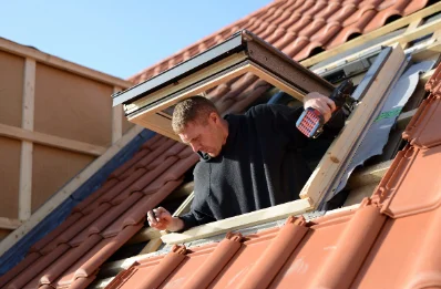 Pose de fenêtres de toit Velux à Daux